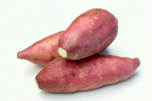 甘薯是我们日常生活中常见的养生美食。其做法也越来越多了，焗红薯、紫薯丸子、蕃薯饼、红薯泥、拔丝地瓜 ……那么多薯类，红的白的紫的，哪类更健康？又有什么营养价值呢？ 一、白薯、红薯、紫薯的区别 1 类胡萝卜素“皇后”——红薯 红薯是人们最常吃的。红薯的含糖量高，淀粉含量较少，口感柔软。而且红薯中除了糖分高，类胡萝卜素和叶黄素也很高。 类胡萝卜素中